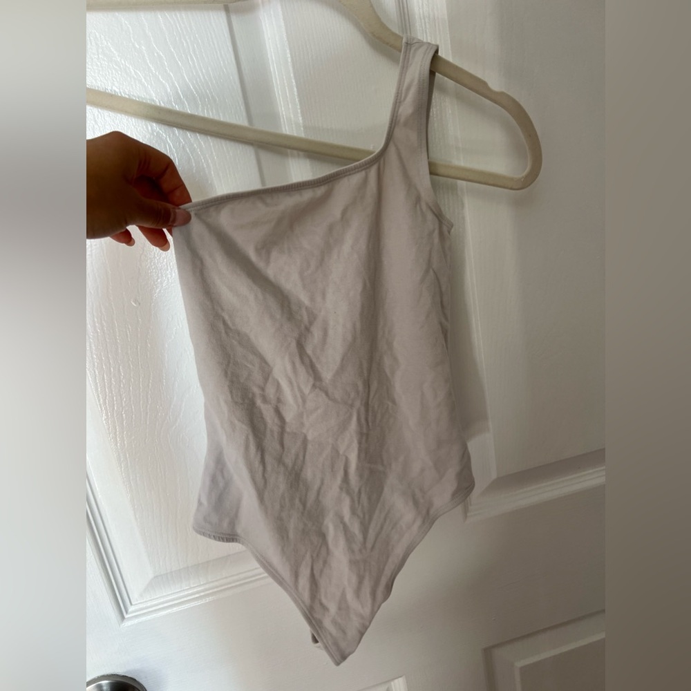 Aritiza one shoulder bodysuit